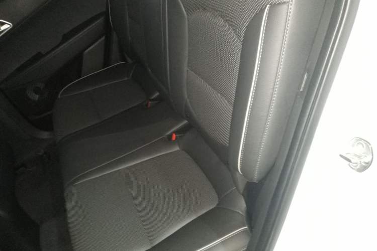 Used Hyundai ix25 2015 1.6L Automatic Two-Wheel Drive Smart GLS Trim
