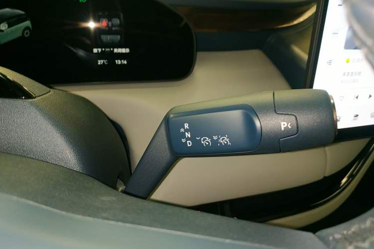 Used Zeekr MIX 2025 Long-Range Intelligent Driving Edition
