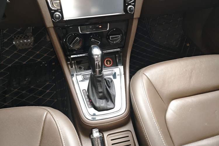 Used Volkswagen Bora 2014 1.6L Automatic Comfort Model