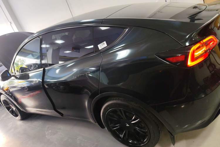 Used Tesla Model Y 2023 Rear-Wheel-Drive Version
