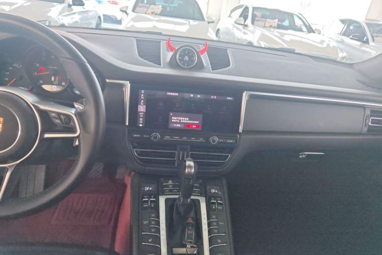 Used Porsche Macan 2021 Macan 2.0T
