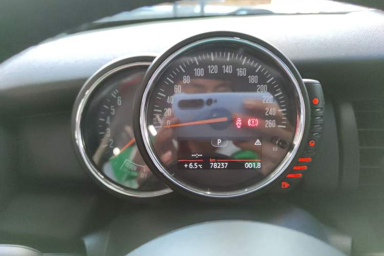 Used  MINI 2016 1.2T ONE Pioneer Edition Five-Door Version
