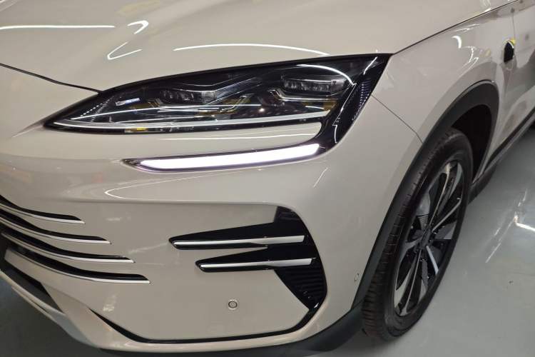 Used BYD Song PLUS New Energy 2025 DM-i Intelligent Driving 160KM Flagship Model
