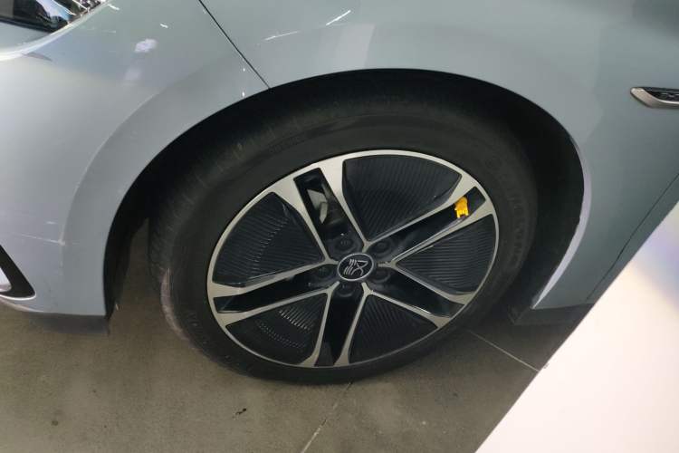 Used BYD Han 2023 EV Champion Edition 605KM Front-Drive Premium Model
