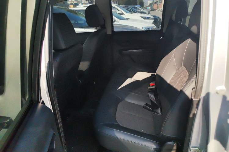 Used Great Wall Wingle 5 2021 1.5T Two-Wheel Drive "Dry Meal" Value Edition with an Extra-Long 1820mm Cargo Bed Equipped with GW4G15K Engine
