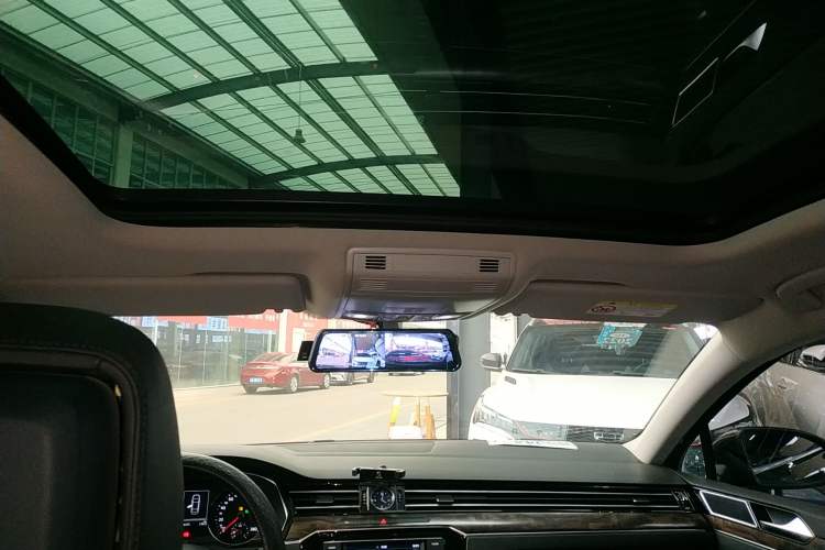 Used Volkswagen Magotan 2018 Facelift 330TSI DSG Luxury Model
