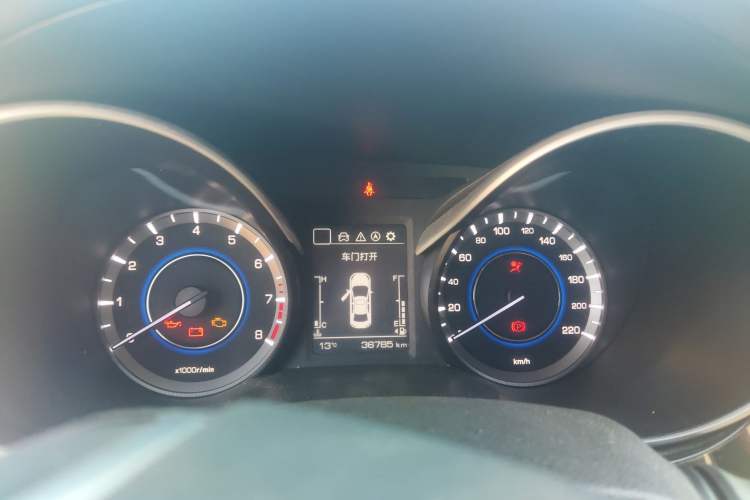 Used Changan Eado 2019 High-Energy Edition 1.6L GDI Manual Pioneer Model China VI Standard