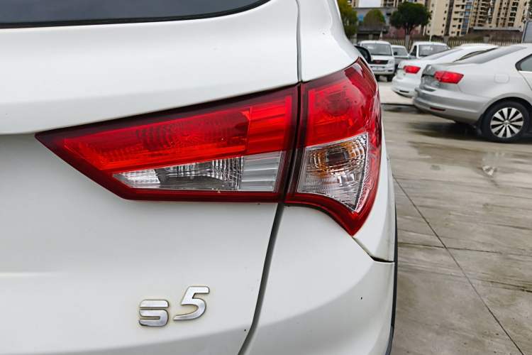 Used Haima S5 2015 1.6L Manual Comfort Model
