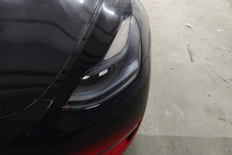 Used Tesla Model Y 2022 Long-Range All-Wheel-Drive Version