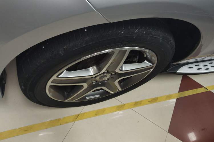 Used Mercedes-Benz GLE-Class 2017 GLE 400 4MATIC
