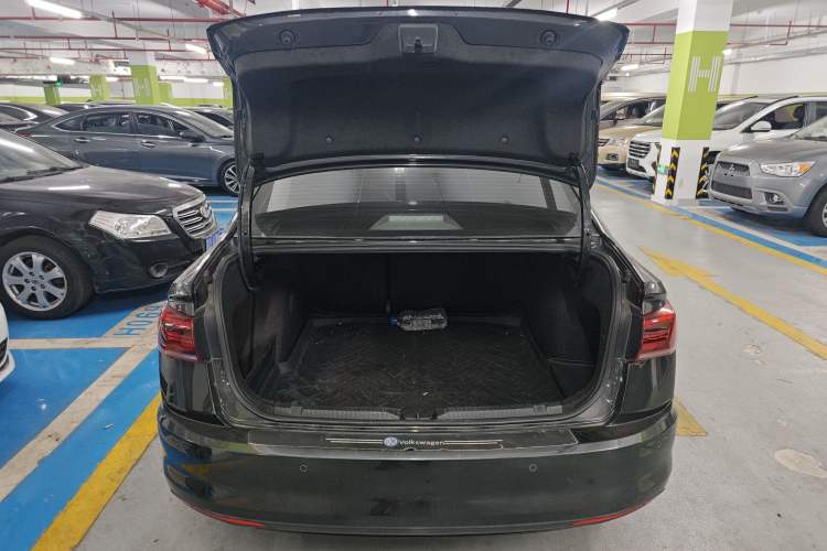 Used Volkswagen Bora 2020 1.5L Manual Fashion Edition