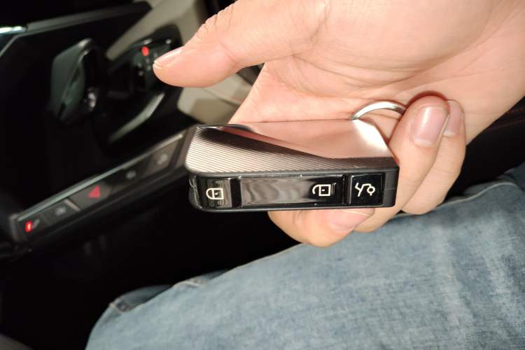 Used Lynk & Co 06 2020 1.5T YAO Halo
