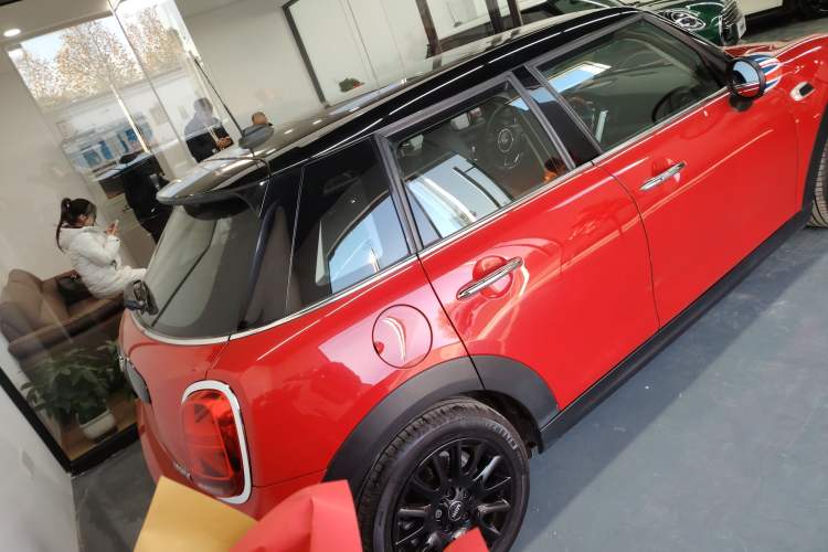 Used  MINI 2019 1.5T COOPER Classic Edition Five-Door Version