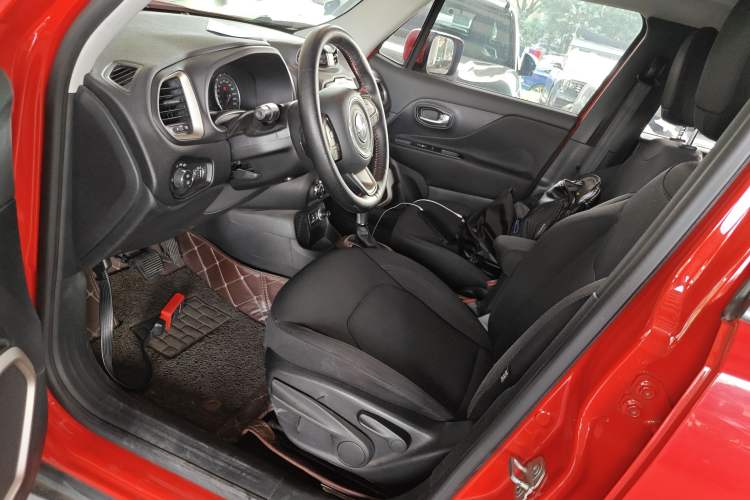 Used  Renegade 2017 180T Automatic High-Energy Version
