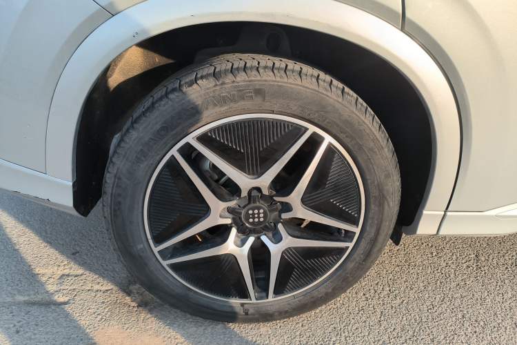 Used  E5 2023 1.5L DE-i 100KM Zhenxiang Edition 7-Seater
