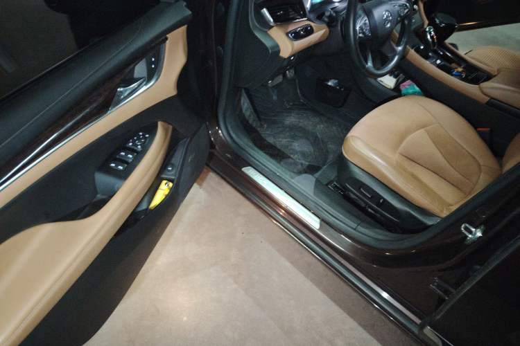 Used Buick LaCrosse 2016 28T Premium Edition
