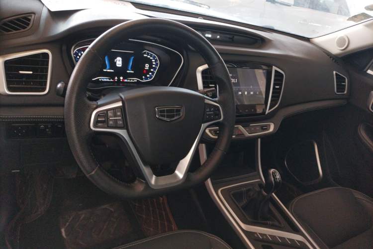 Used Geely Auto Vision X6 2018 1.8L Manual 4G Connect Luxury Edition