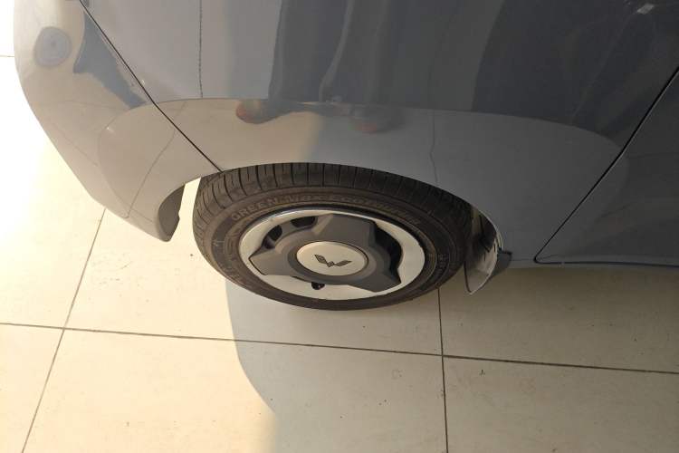 Used Wuling Hongguang MINIEV 2021 Macaron Fashion Edition Lithium-Ion Battery
