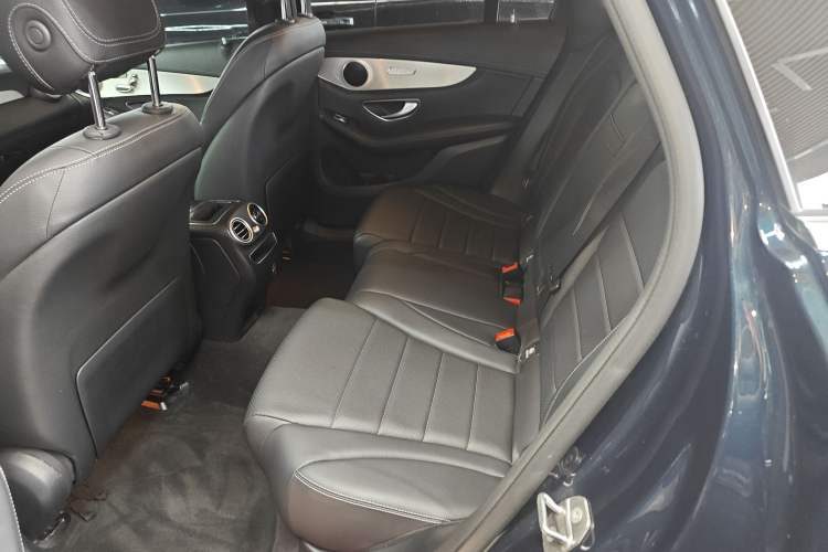 Used Mercedes-Benz GLC 2020 GLC 260 L 4MATIC Dynamic Model
