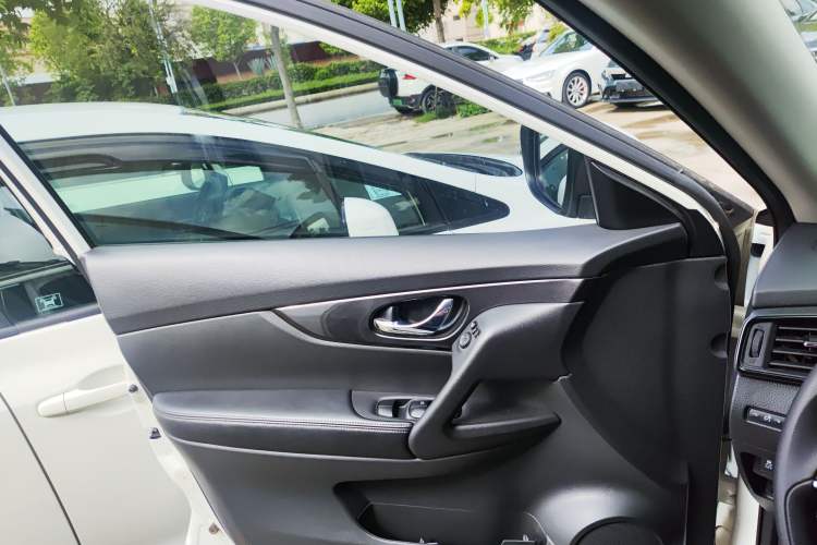 Used Nissan X-Trail 2017 2.0L CVT Comfort Edition 2WD
