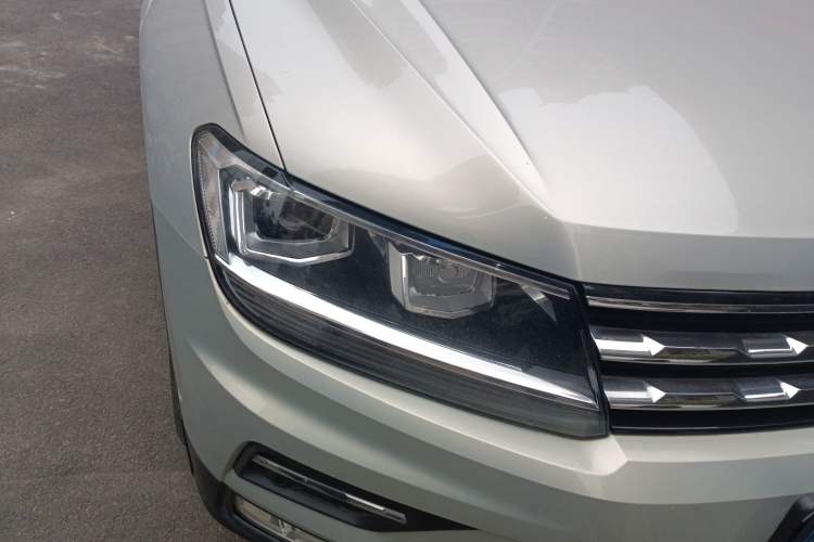 Used Volkswagen Tiguan L 2019 330TSI Automatic Two-Wheel Drive Smart Luxury Version China V Emission Standard