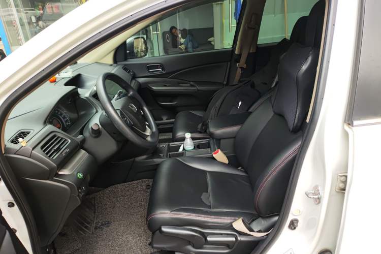 Used Honda CR-V 2016 2.0L Two-Wheel Drive Classic Edition