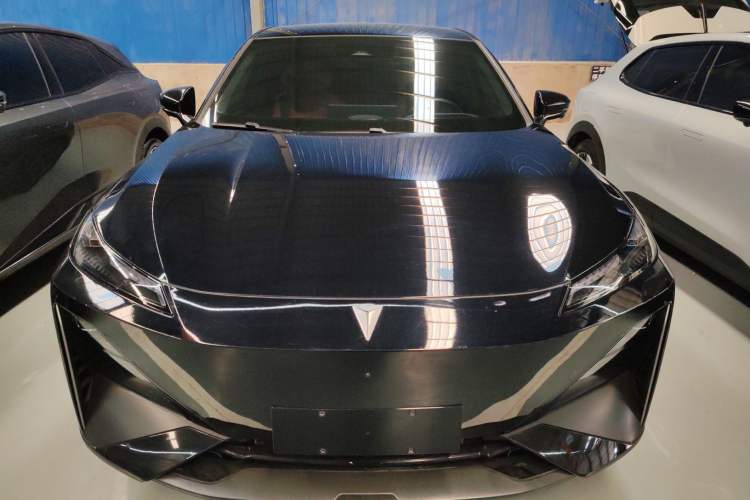 Used  S07 2024 215Max Range-Extended Version
