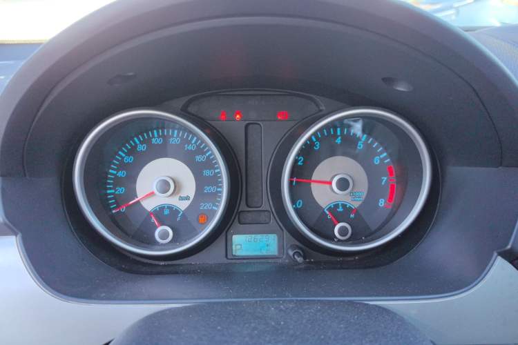 Used Buick Excelle 2013 1.5L Automatic Classic Model
