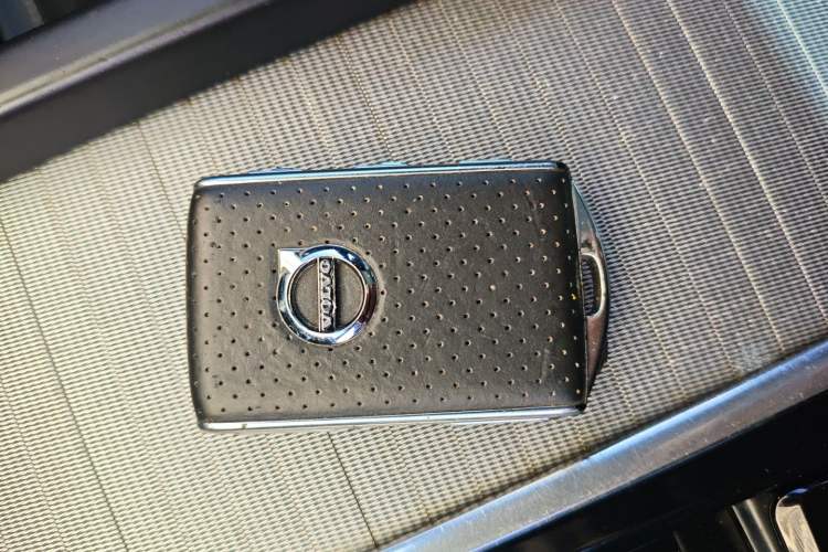 Used Volvo XC60 2018 T5 4x4 Smart & Sporty Edition
