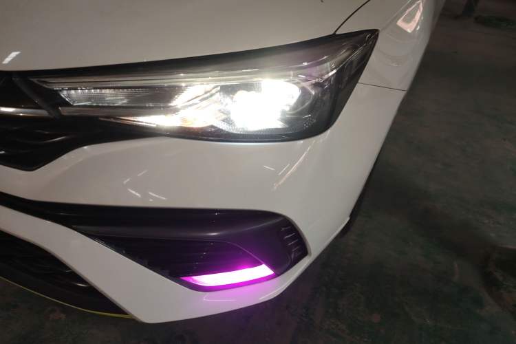 Used Roewe i5 2021 1.5L CVT Platinum Edition