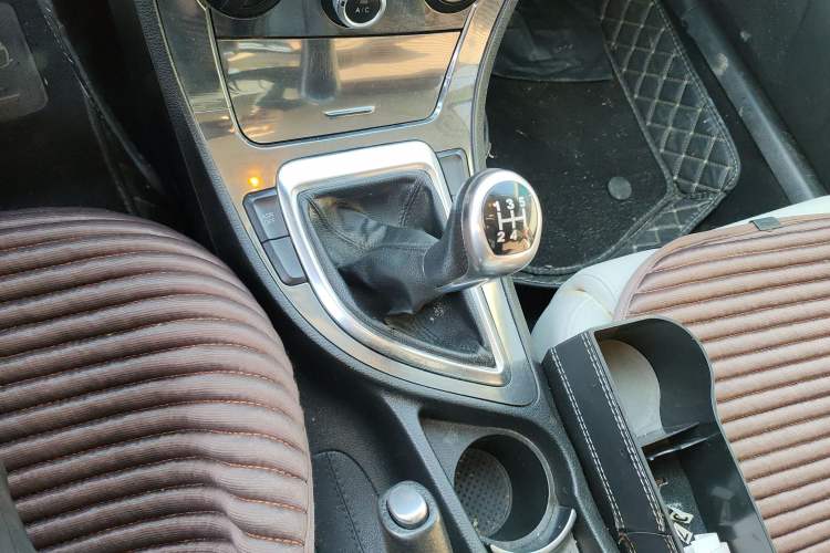 Used Brilliance H530 2011 1.6L Manual Comfort Version
