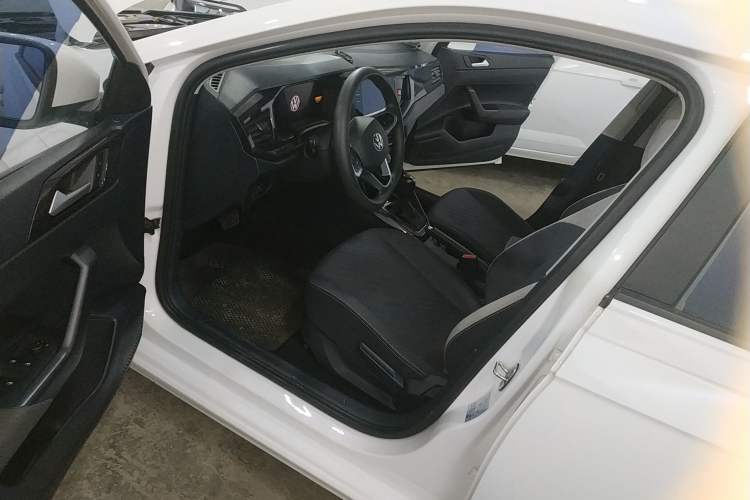 Used Volkswagen Lavida 2023 New Rui 1.5L Automatic New Yi Edition