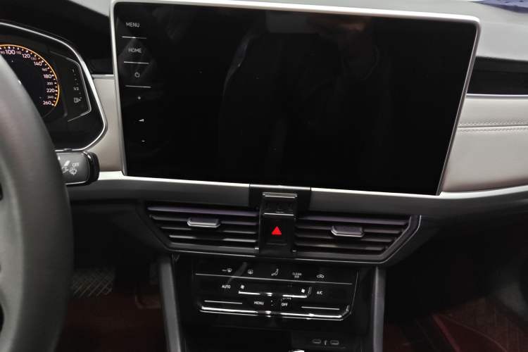 Used Volkswagen Bora 2025 300TSI DSG Prestige Edition
