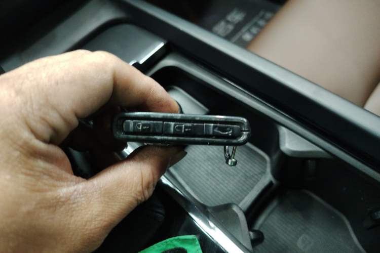 Used Volvo XC60 2019 T5 4x4 Smart Edition China VI Standard
