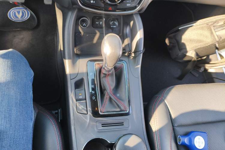 Used Changan CS75 2016 1.8T Automatic Elite Model China V Standard
