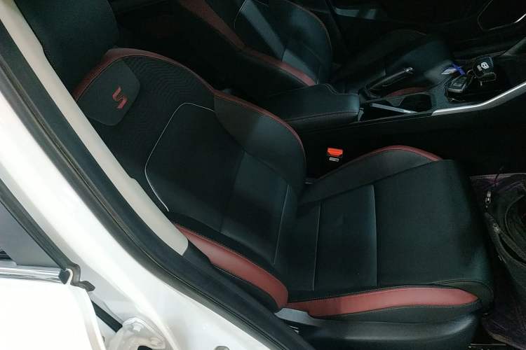 Used Geely Auto Coolray 2021 1.4T DCT Platinum Edition
