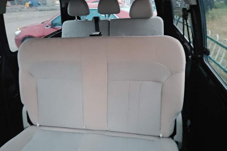 Used FORTHING Lingzhi 2023 M5L 1.6L Base Model 7 Seats