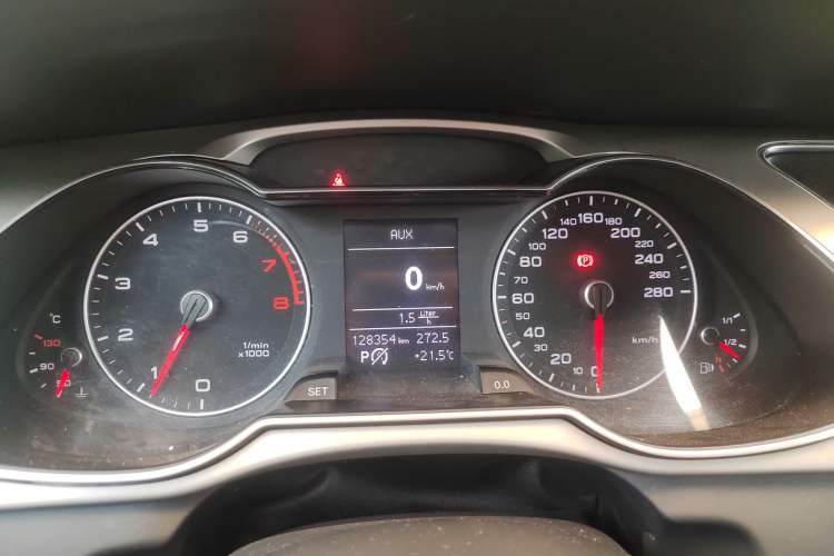 Used Audi A4L 2015 35 TFSI Automatic Comfort Model
