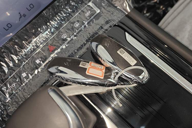 Used Hongqi H5 2024 1.5T DCT Smart Connect Flagship Edition
