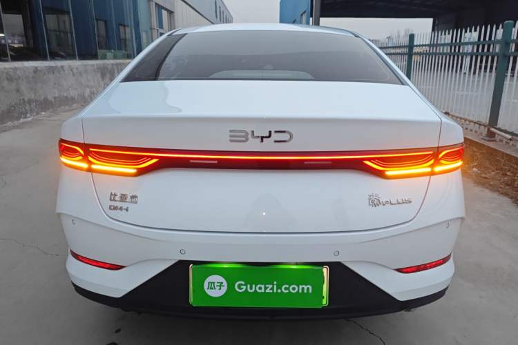 Used BYD Qin PLUS 2025 DM-i Smart Drive 55KM Leading Model
