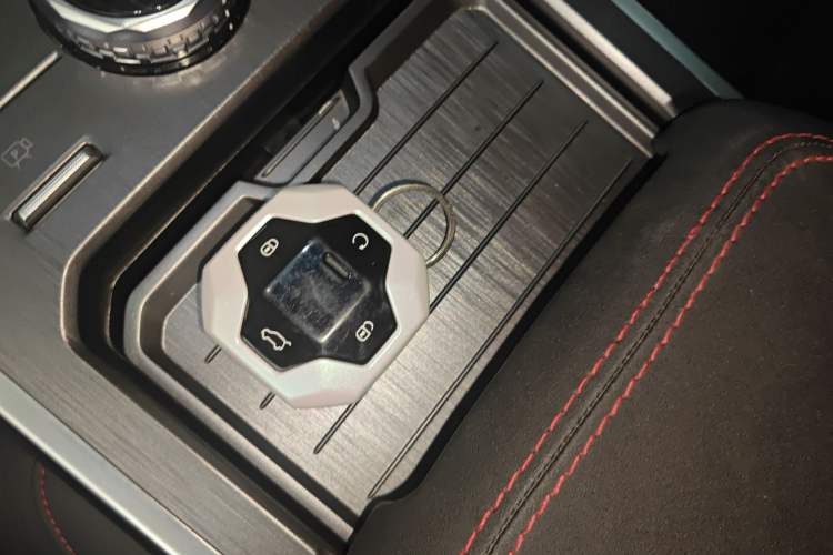 Used JETOUR Traveler 2023 2.0T All-Wheel Drive CrossPRO+
