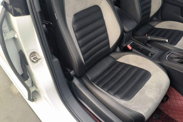 Used Volkswagen Sagitar 2017 280TSI Automatic R-Line