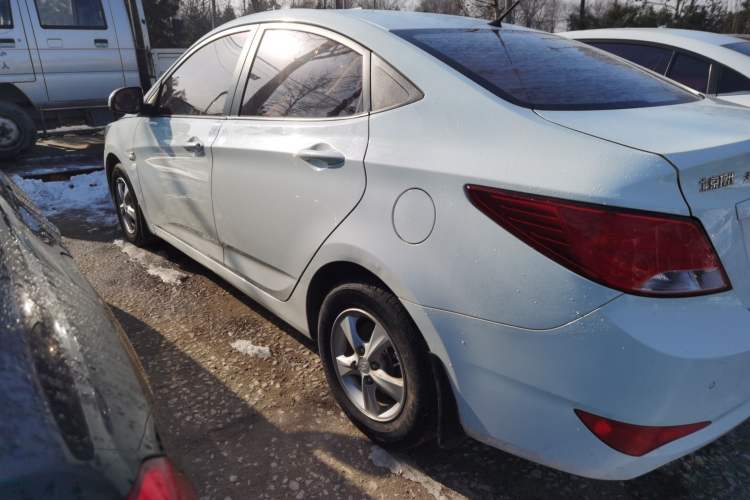Used Hyundai Verna 2016 1.4L Manual Smart GLS Trim