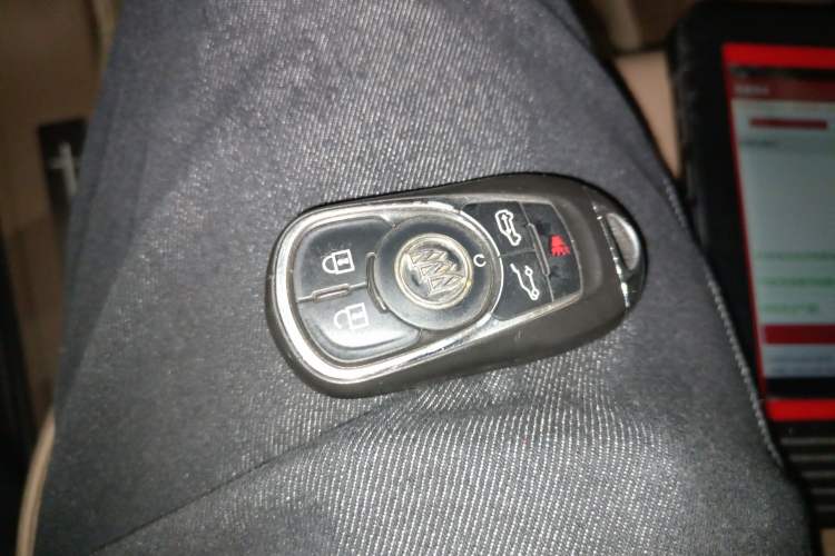 Used Buick GL8 2018 ES 28T Flagship Model China VI Standard
