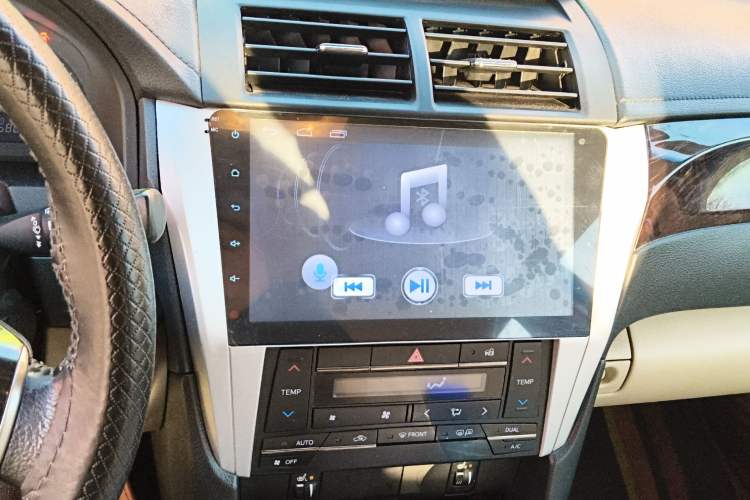 Used Toyota Camry 2015 2.0G Premier Edition
