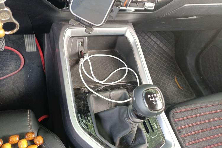 Used Wuling Jiachen 2022 1.5L Manual Light Comfort Edition