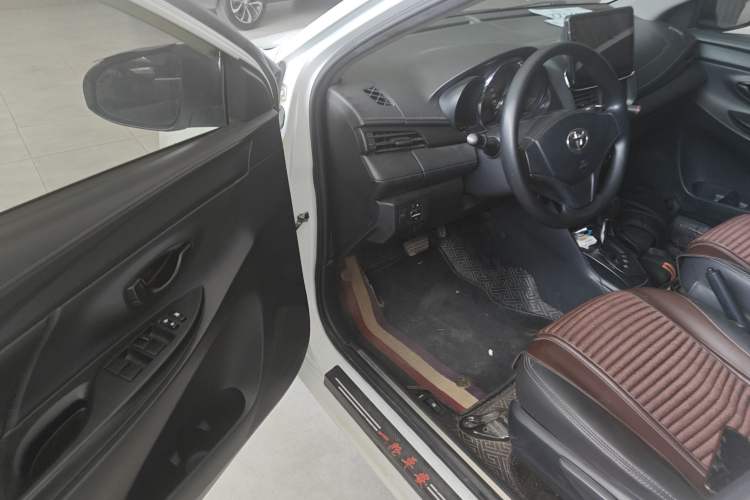 Used Toyota YARiS L 2020 1.5L CVT Leading Edition
