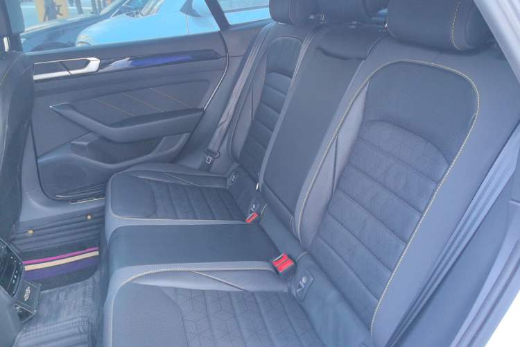 Used Volkswagen FAW-Volkswagen CC 2024 380TSI Striking Edition
