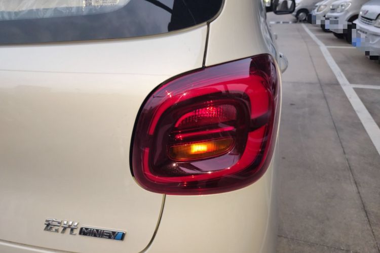 Used Wuling Hongguang MINIEV 2025 Four-Door Version Advanced Edition
