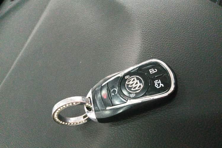 Used Buick LaCrosse 2018 28T Elite Edition
